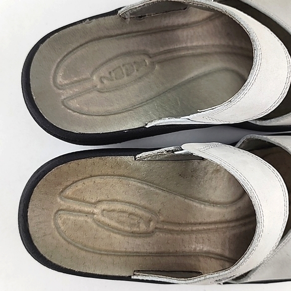 KEEN Women's Saratoga Leather Mule Slip On Shoes Stone Closed Toe Size 6.5M - Picture 8 of 14
